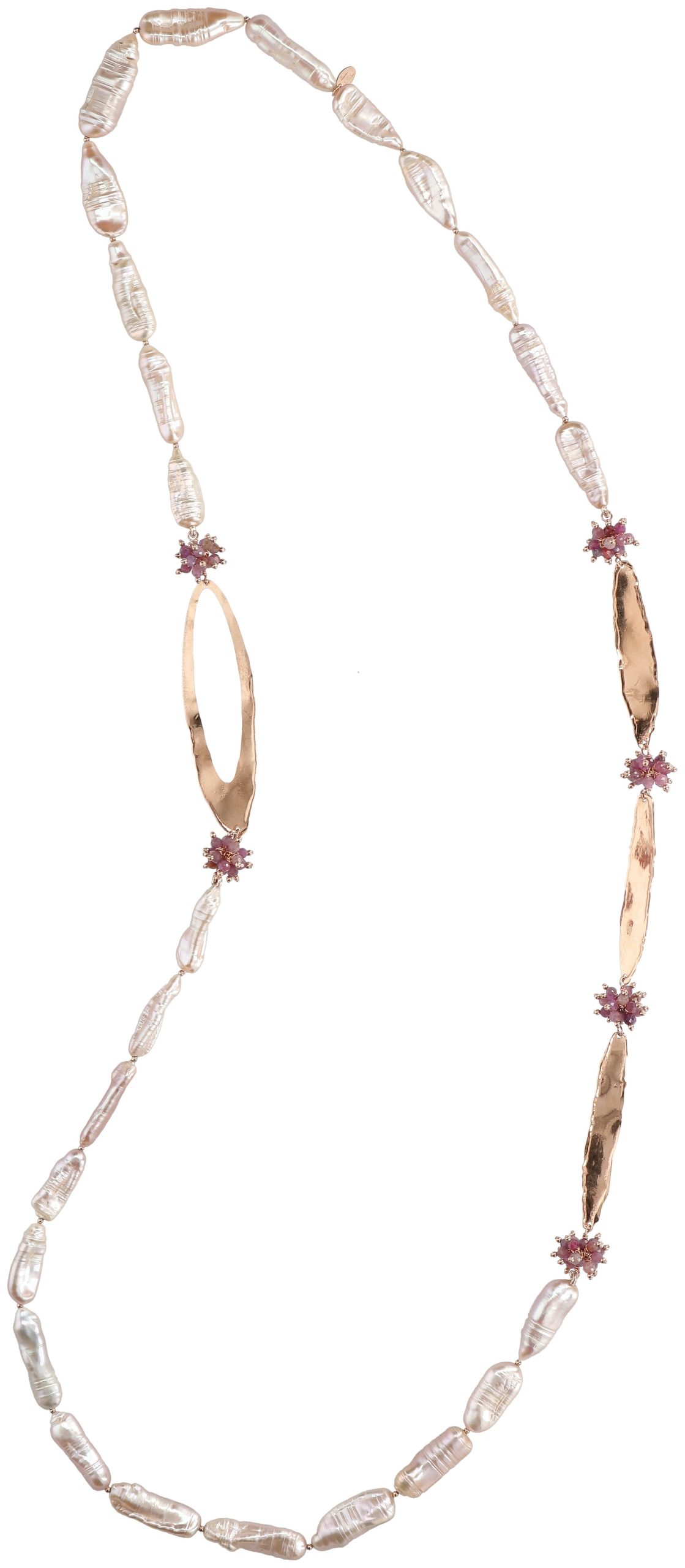 Collana in perle rosa a bacchetta, tormaline rosa ed elementi in argento placcato oro rosa