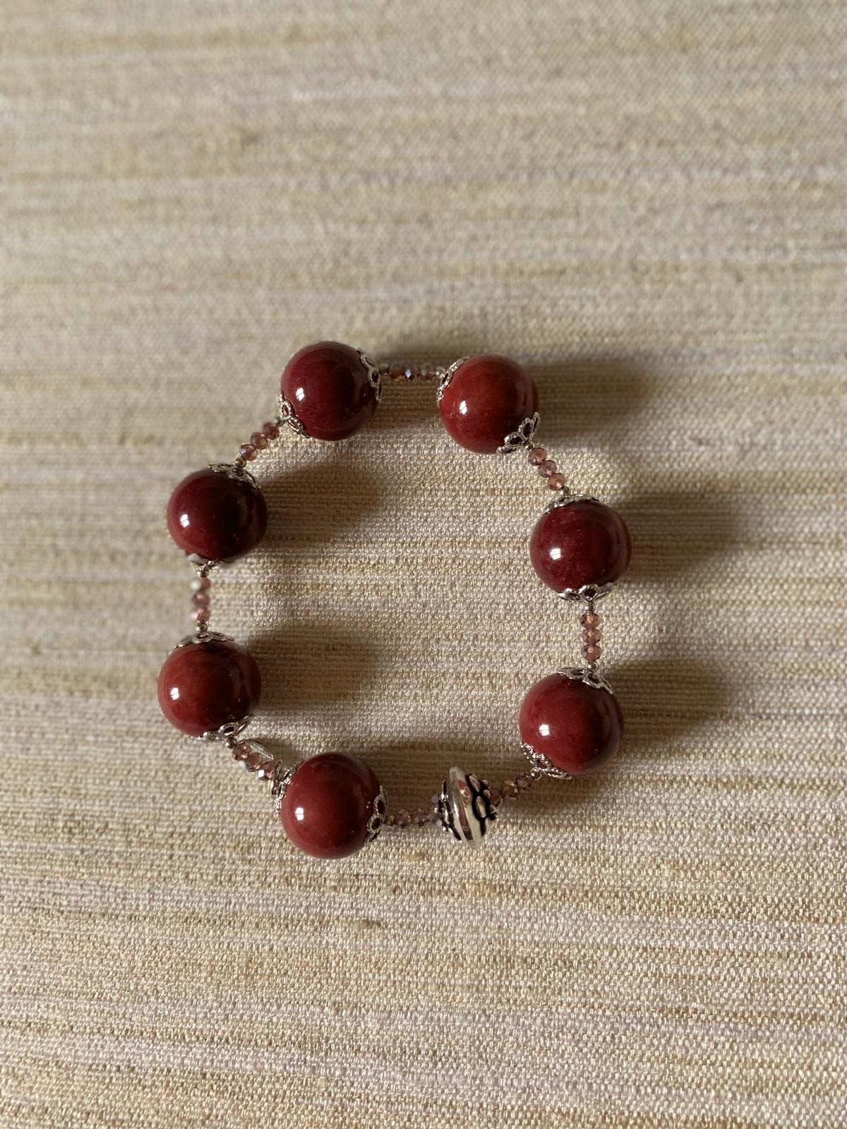 Bracciale elastico sfere rodonite, quarzo idrotermale e argento rodiato