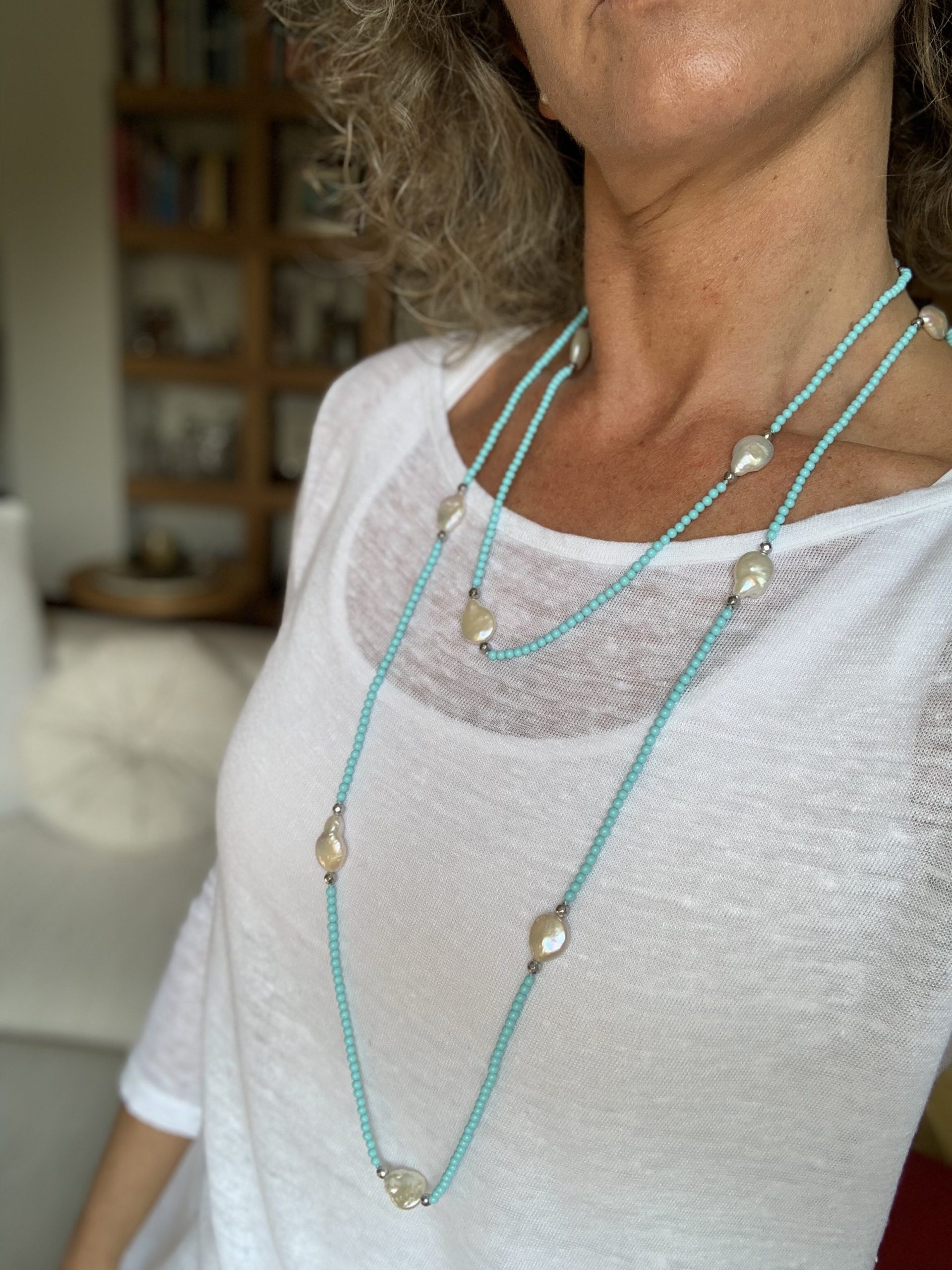 Collana pasta di turchese, perle coltivate e argneto rodiato