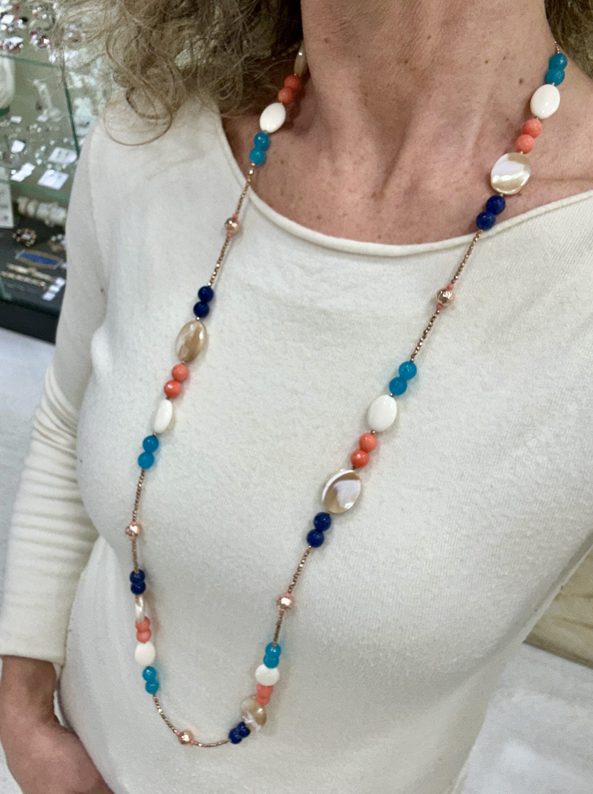 Collana di pietre assortite, in argento placcato oro rosa