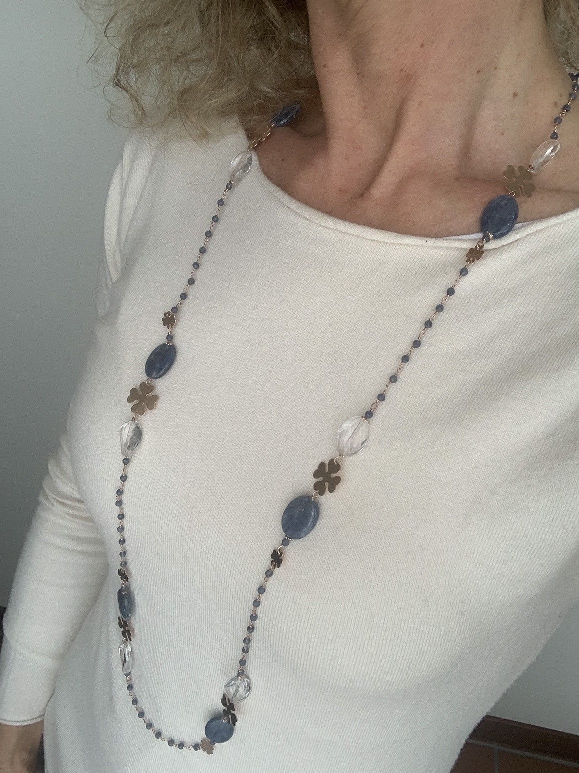 Collana incatenata di cianite, cristallo e argento placcato oro rosa