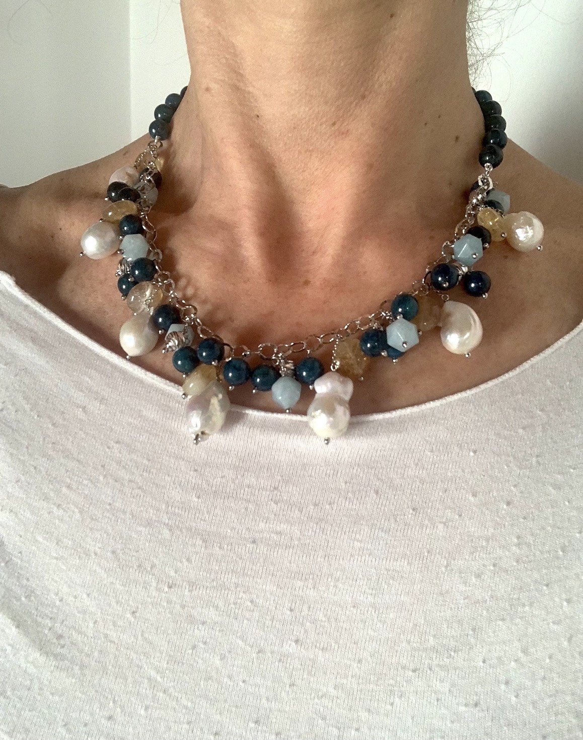 Girocollo ciondoli apatite, acquamarina, citrino e argento rodiato