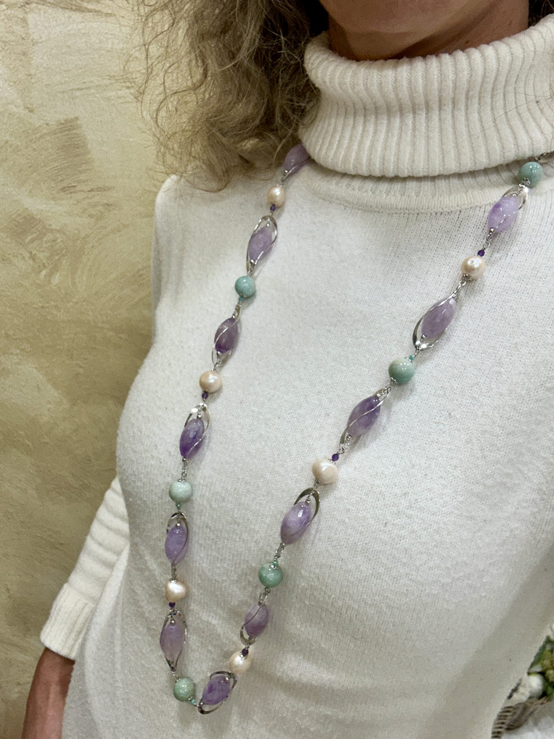 Collana in ametista, amazzonite e perle rosa