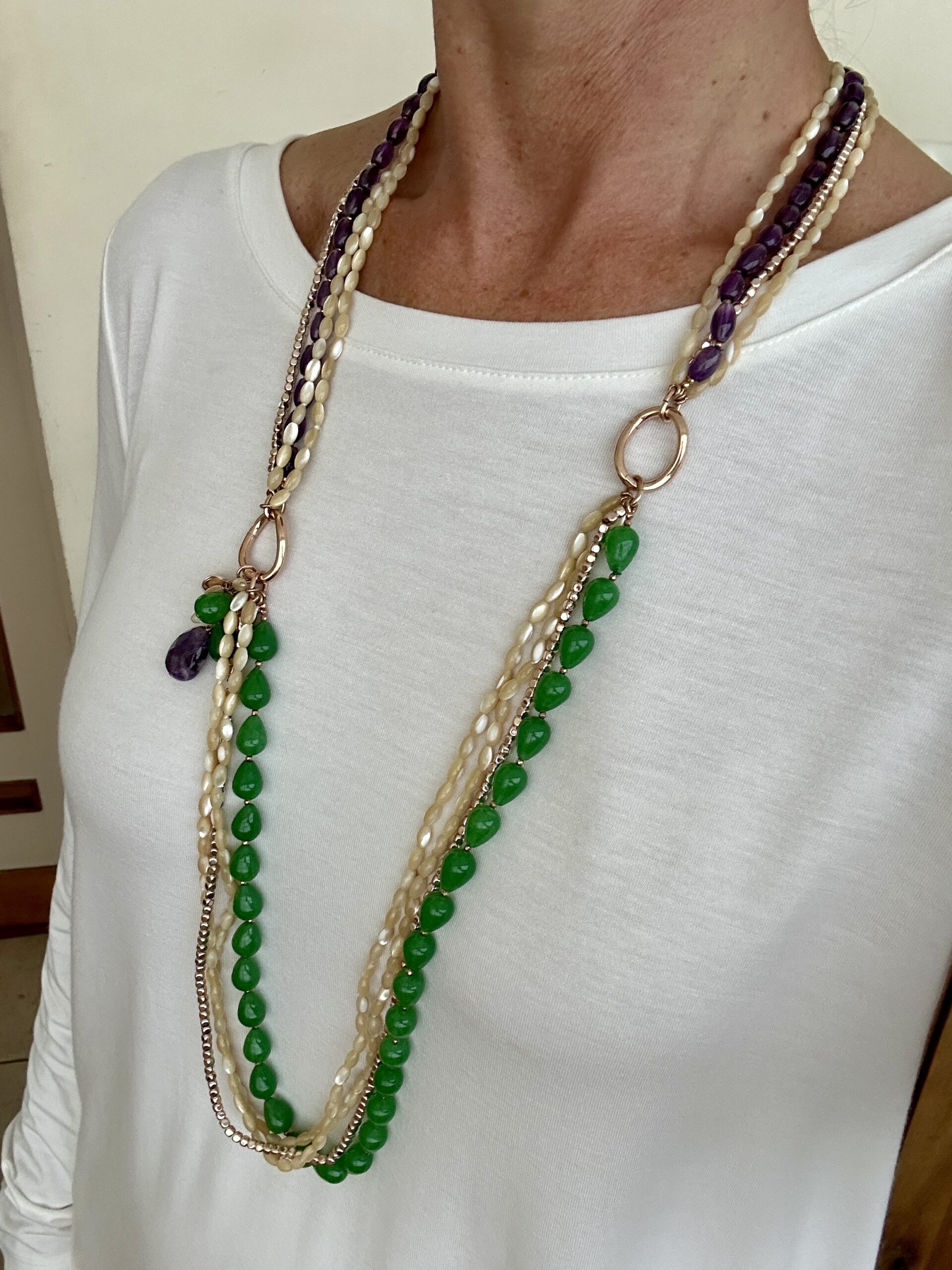 Torchon in madreperla beige, ametista e agata verde