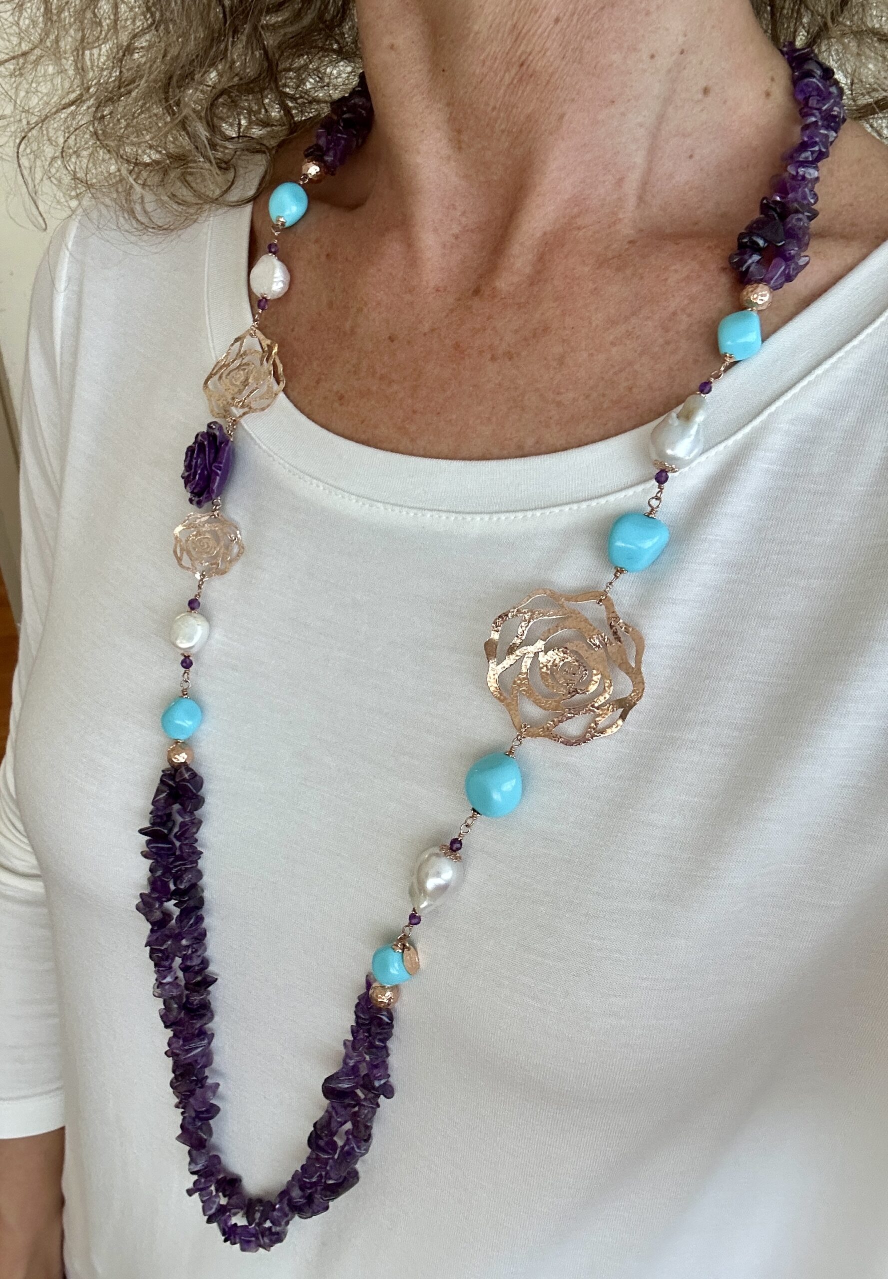 Collana a due fili in ametista e rosa in argento placcato oro rosa