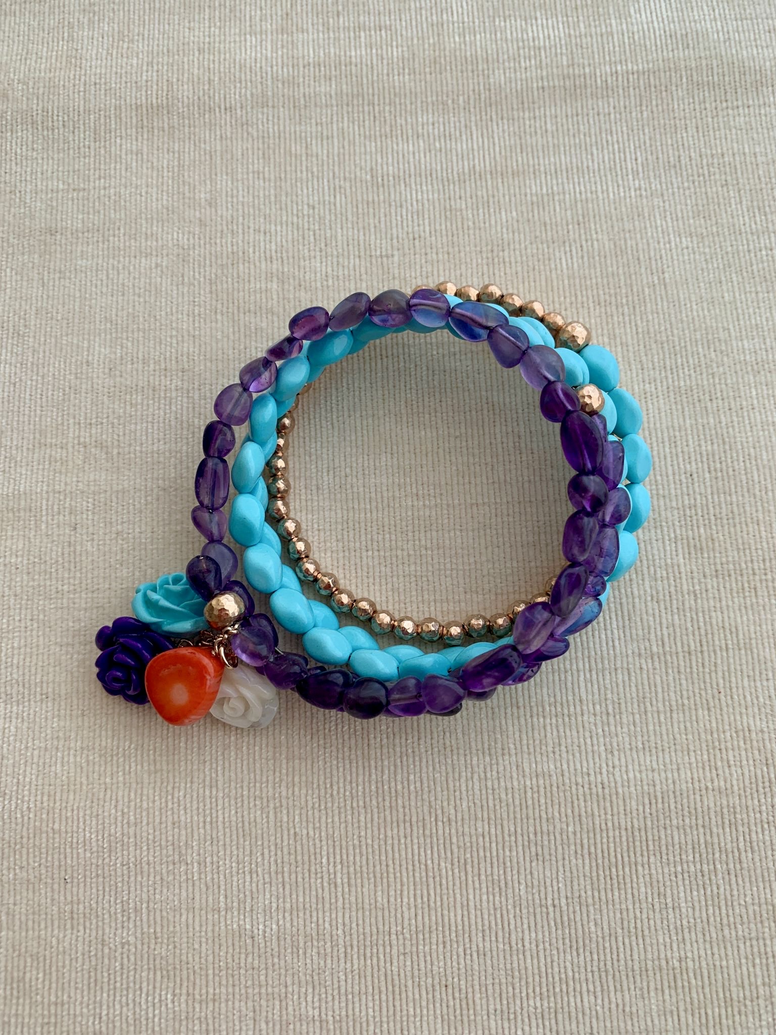 Bracciale a spirale in ametista, pasta di turchese ed ematite rosè