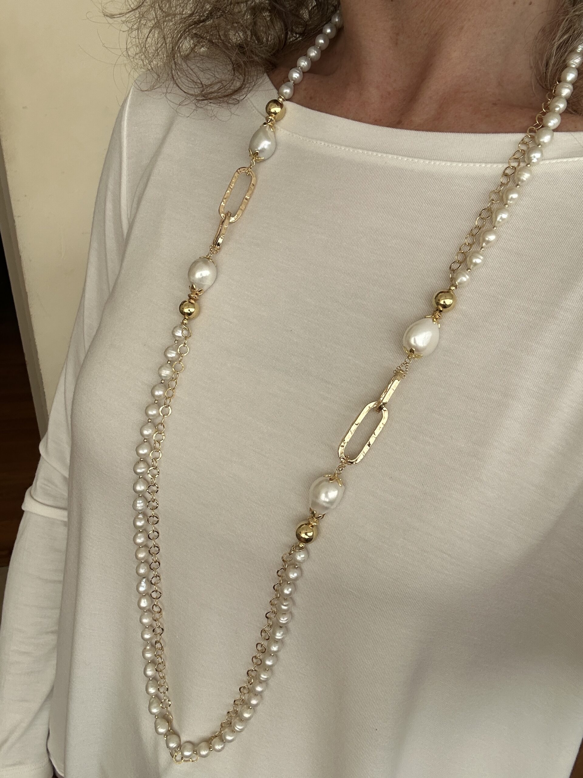 Collana in perle coltivate e argento placcato oro giallo
