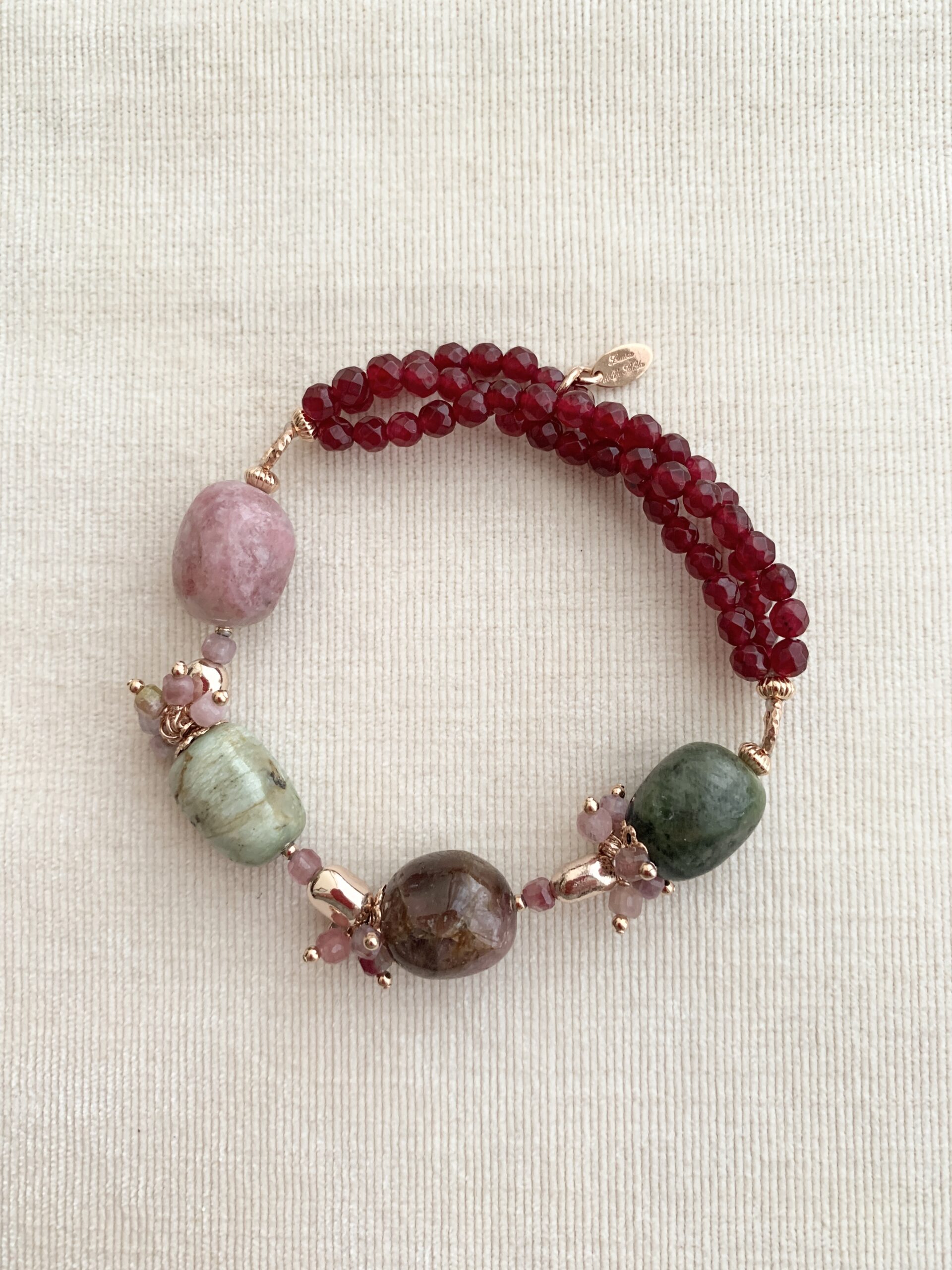 Bracciale in giada bordeaux e tormaline