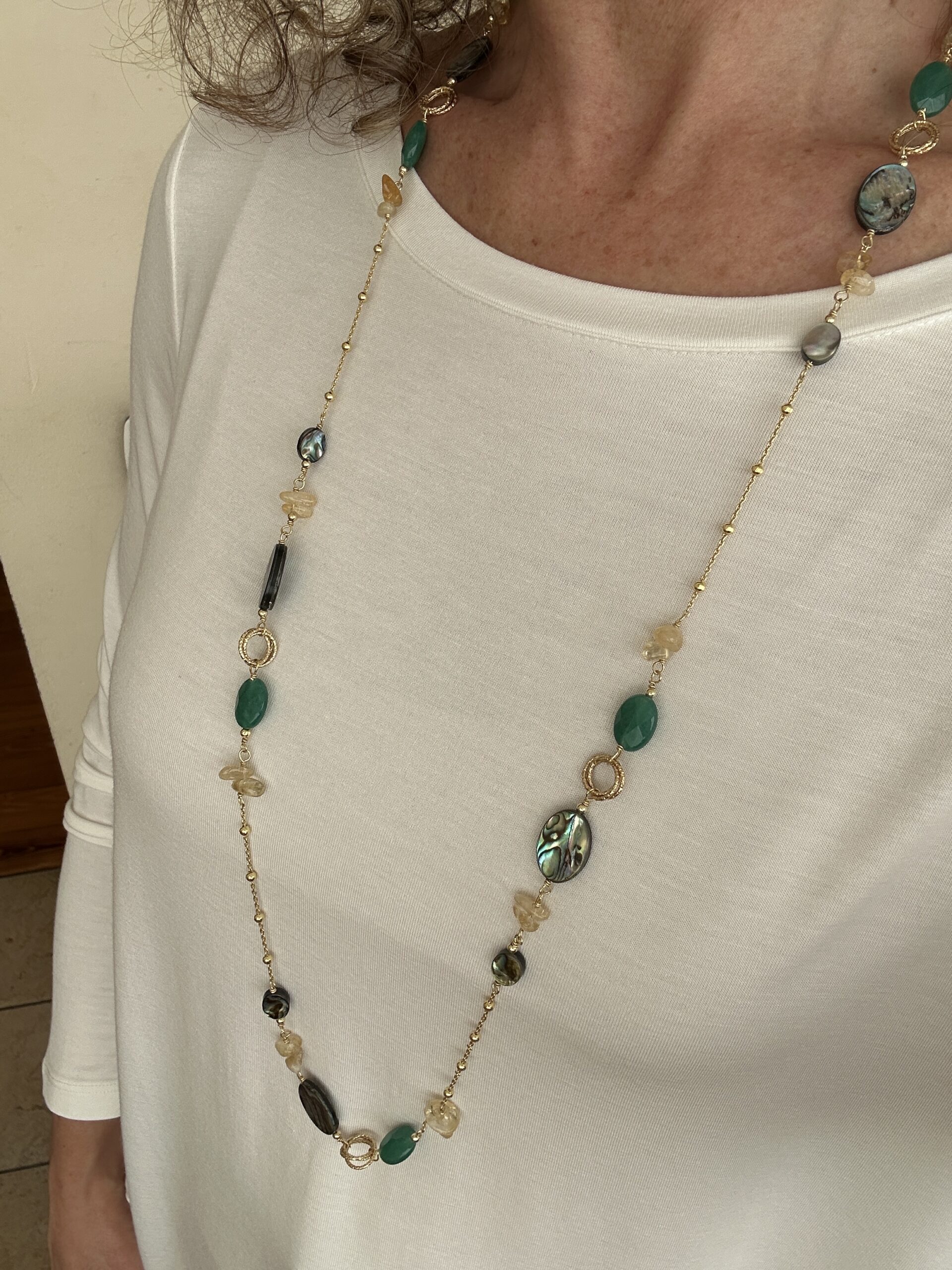 Collana in madreperla abalone e agata verde