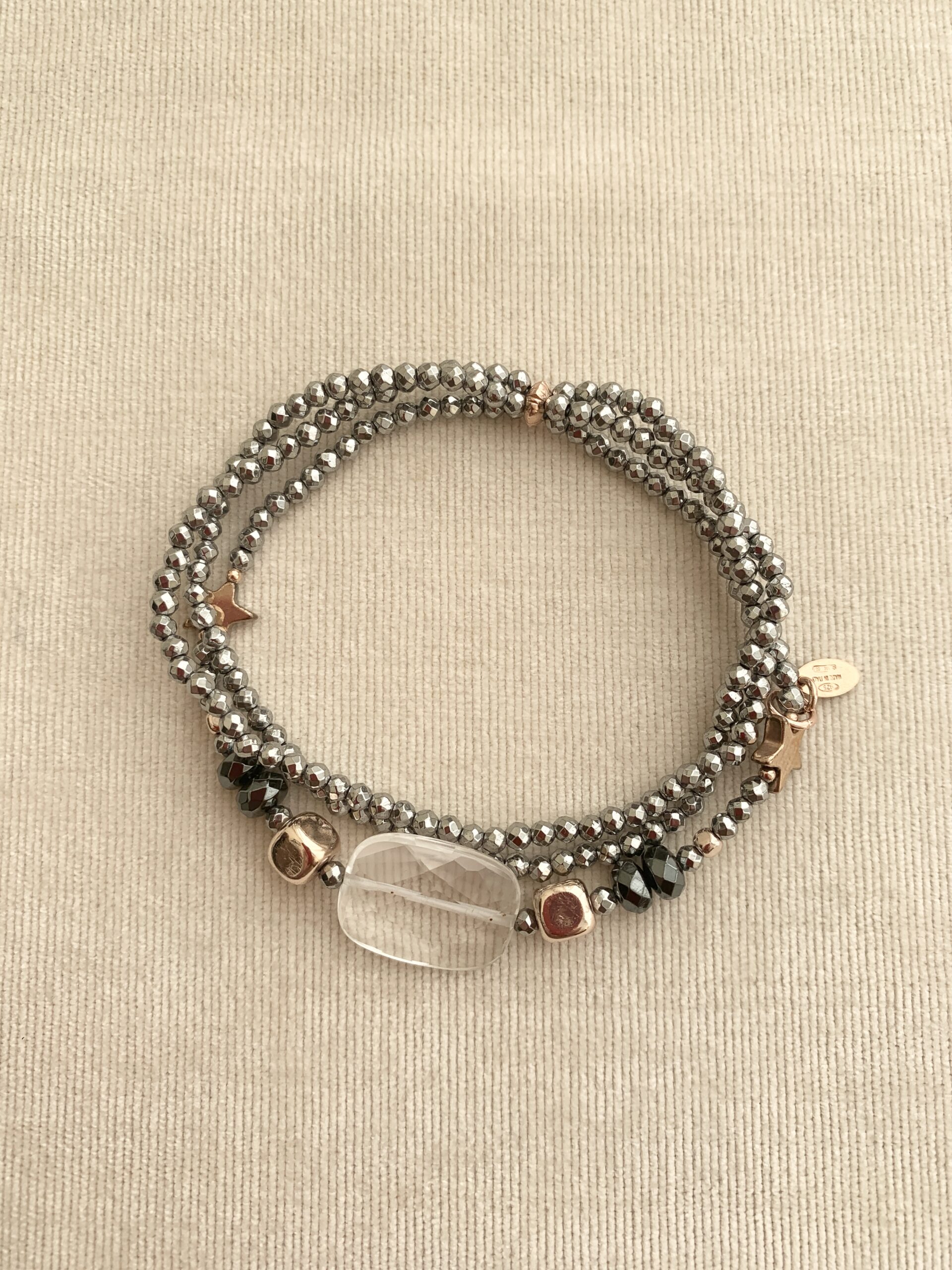 Bracciale a 3 fili in ematite rodiata e cristallo di rocca