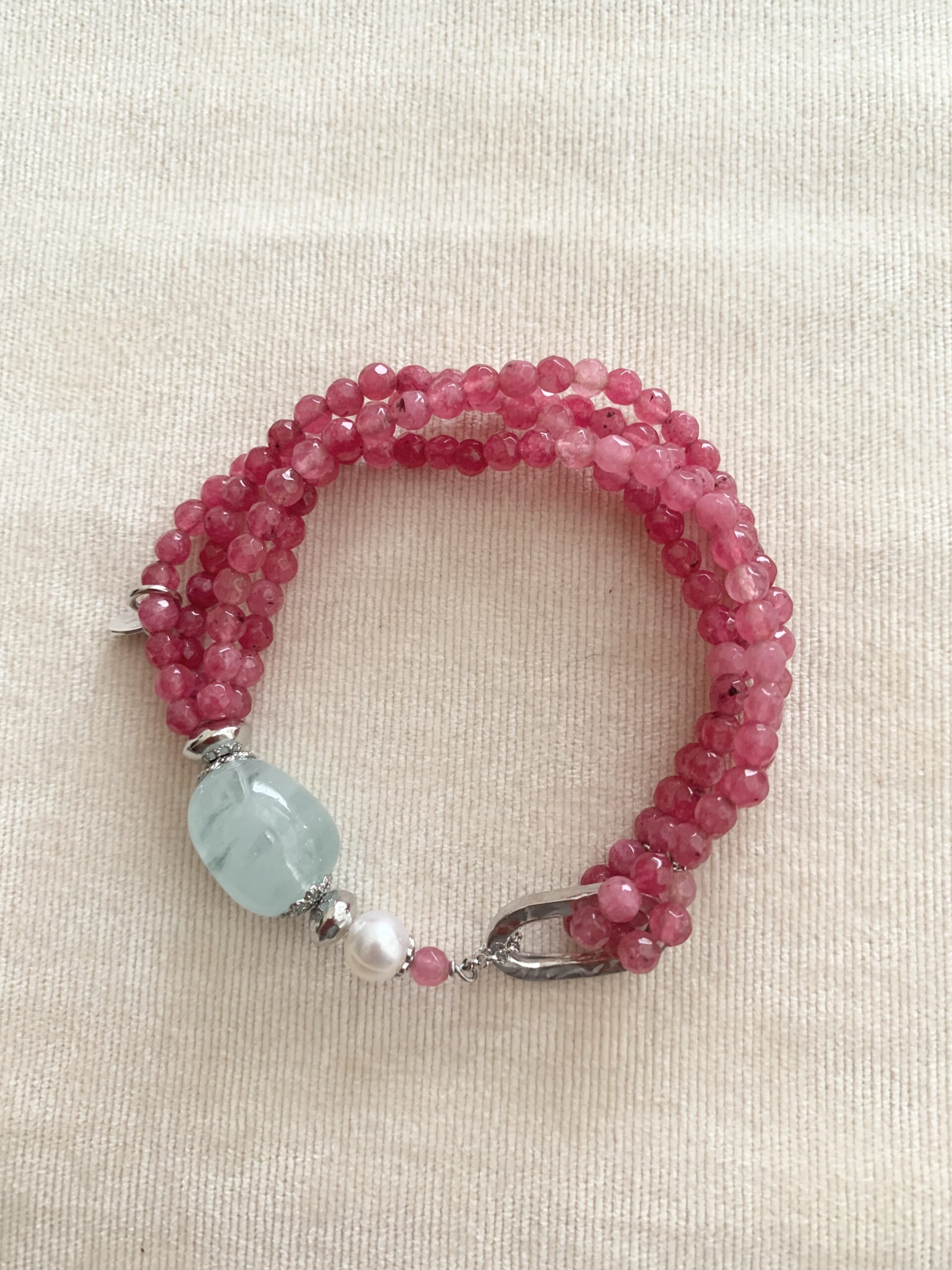 Bracciale a 4 fili in quarzo rosso, morganite