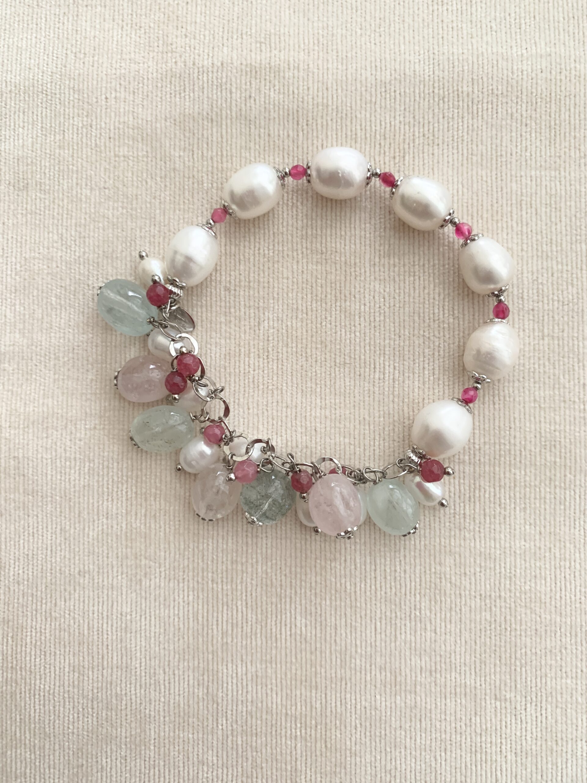 Bracciale di perle coltivate e morganite