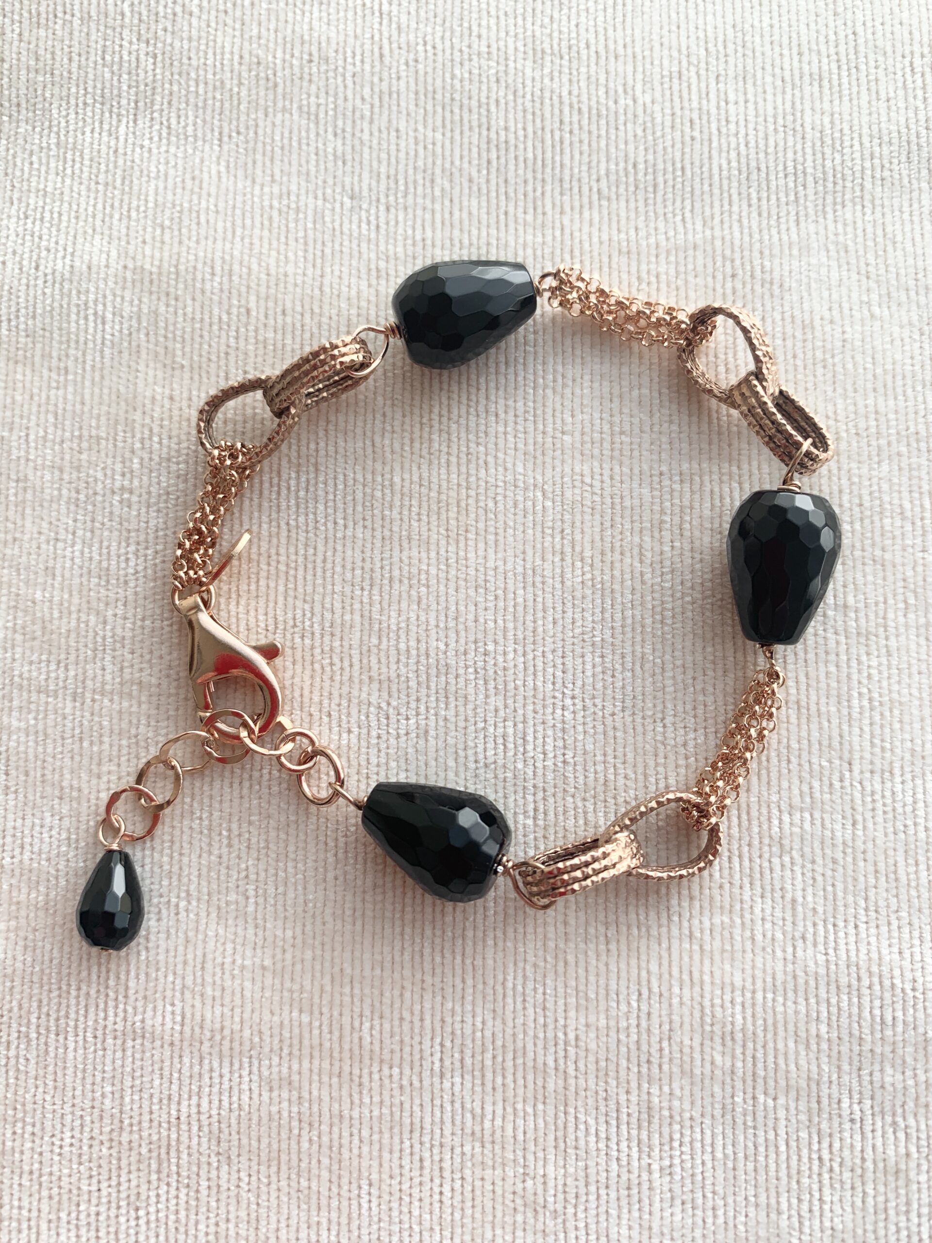 Bracciale in agata nera e argento placcato oro rosa