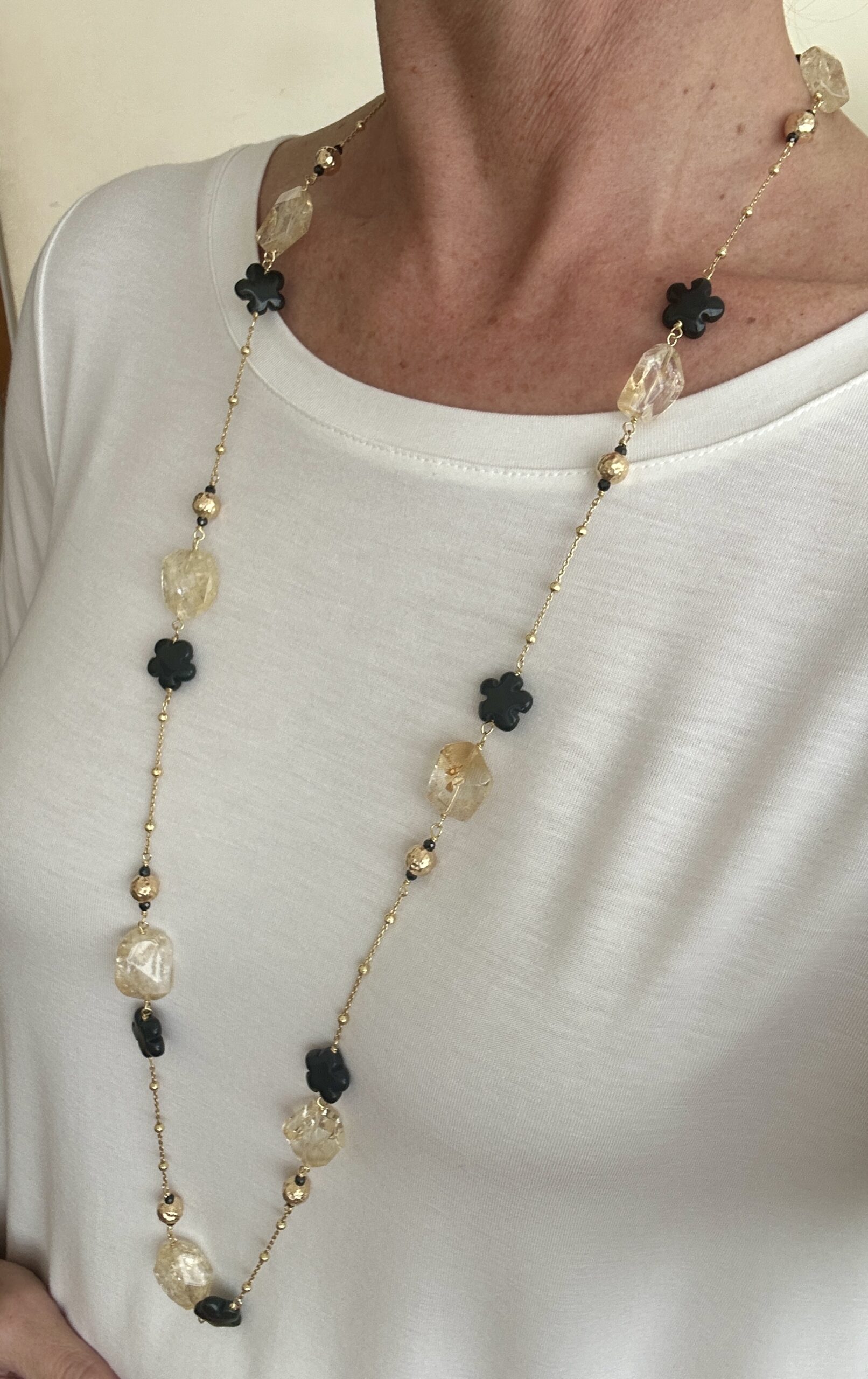 Collana in quarzo citrino e agata nera, argento placcato oro giallo