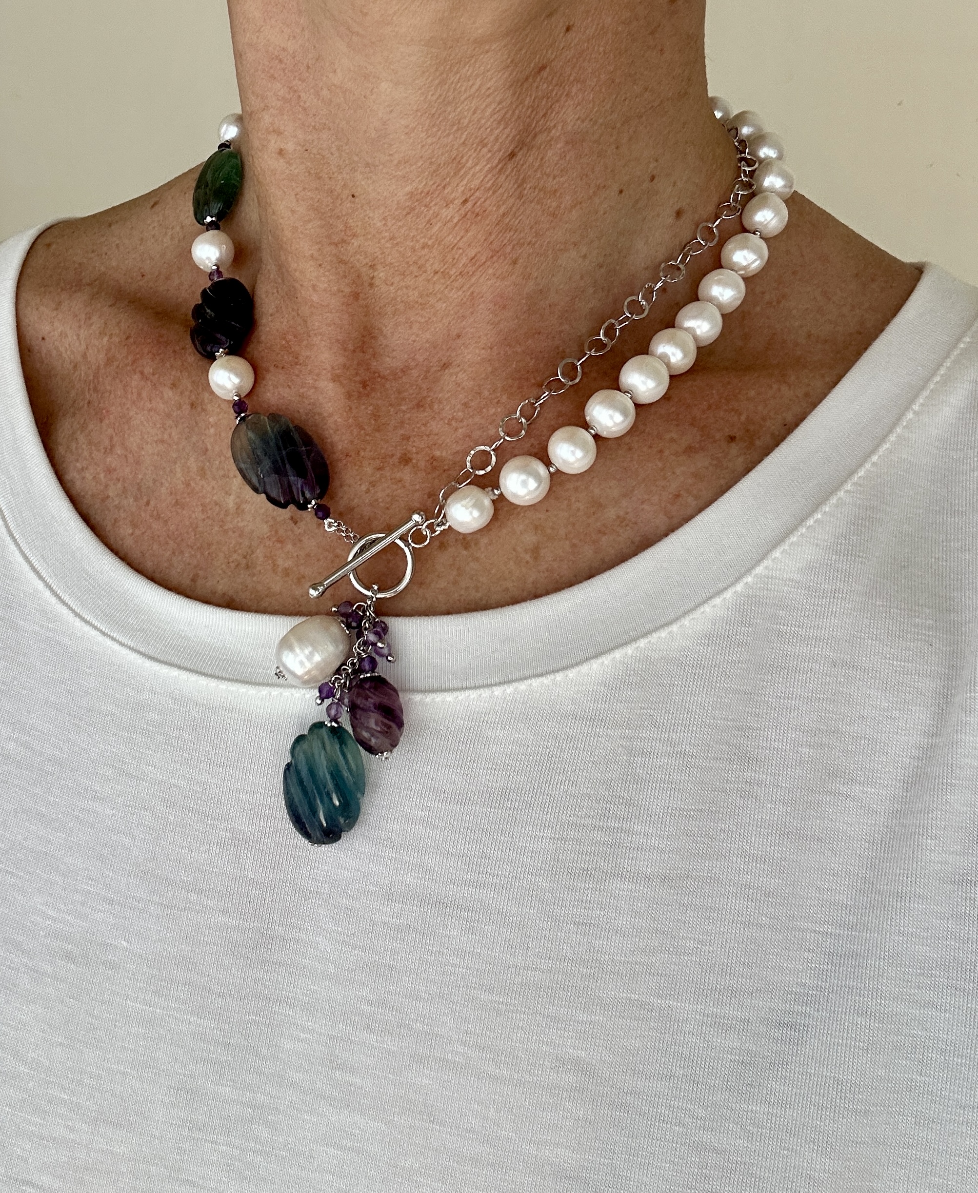 Girocollo fluorite, perle coltivate e catena argento