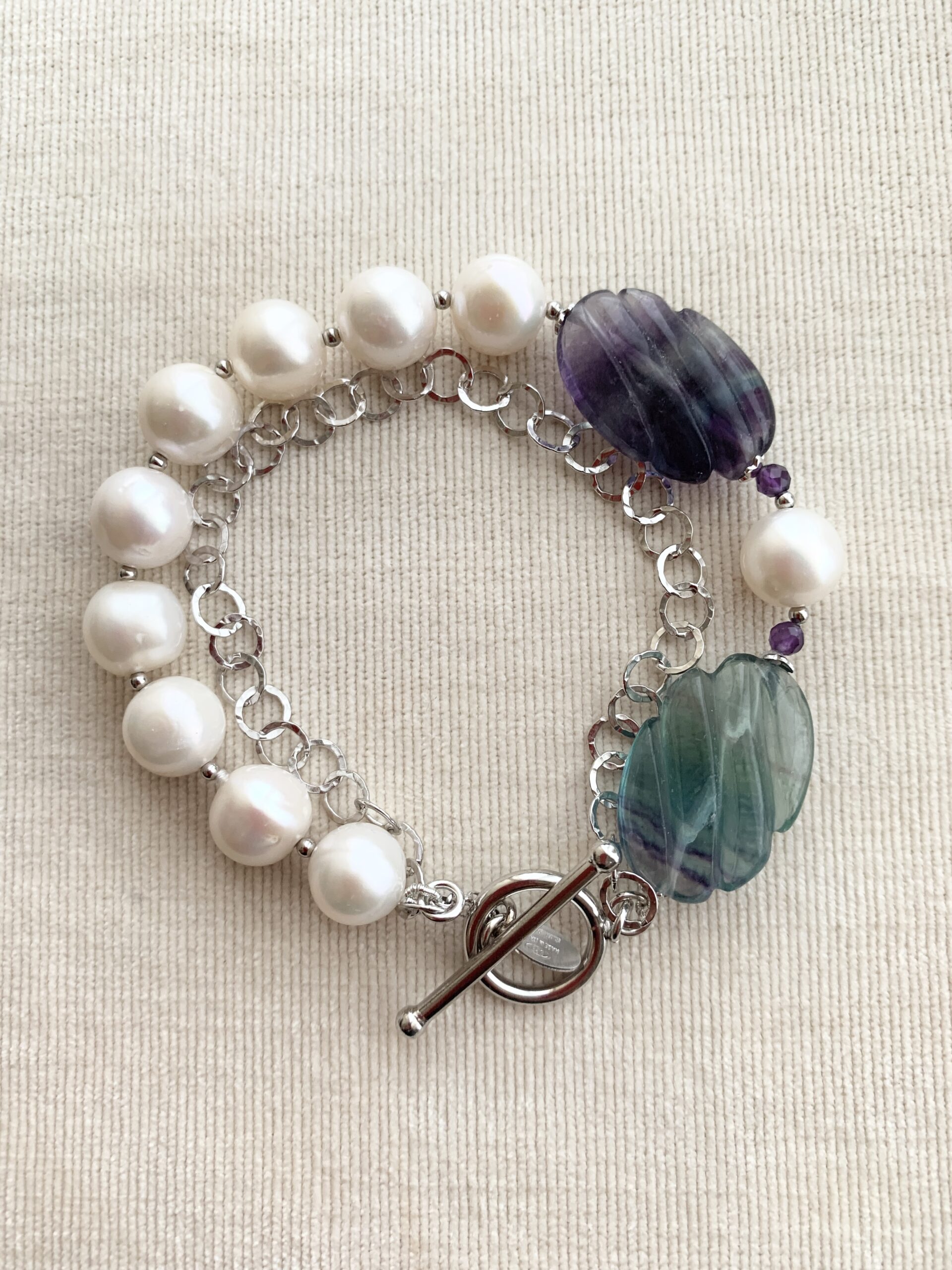 Bracciale perle coltivate, fluorite e catena argento