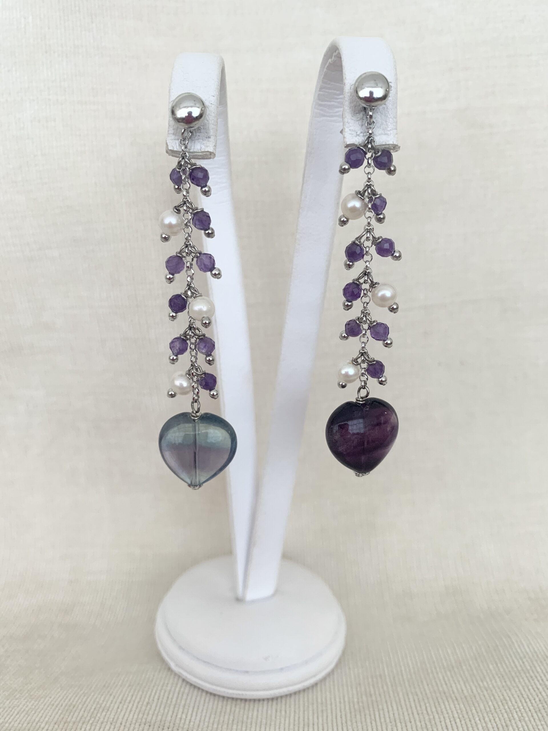 Orecchini cuore fluorite, ametista, perle coltivate e argento